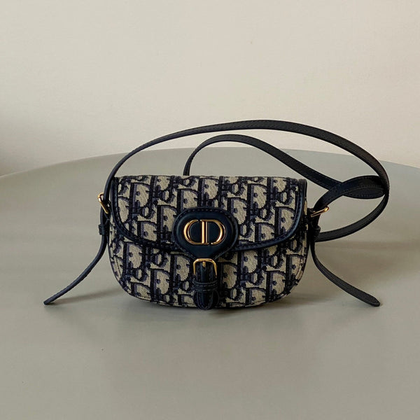 BOBBY EAST-WEST BAG 17 IN BLACK OBLIQUE JACQUARD